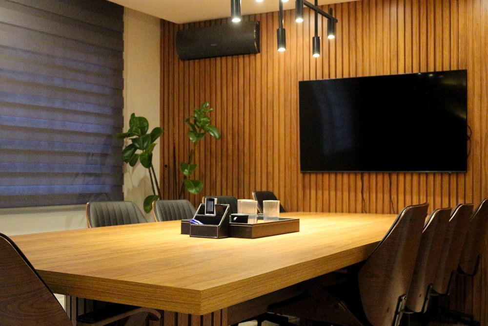 Sala de reuniões — Chiquiti Advogados